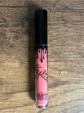 Kylie Jenner Liquid Lipstick